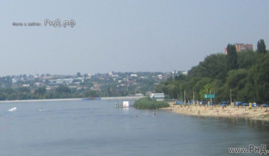 Городской пляж на берегу Нижнего Северного водохранилища